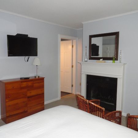 The Bond 1786 Inn (Adults Only) Warrensburg Chambre photo