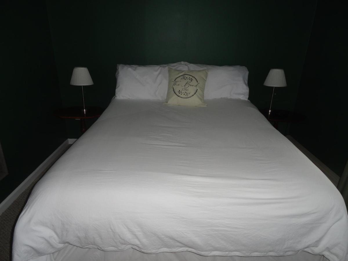 The Bond 1786 Inn (Adults Only) Warrensburg Chambre photo